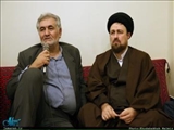 دیدار  سید حسن خمینی با رییس و دبیران  خانه های صنعت،معدن و تجارت ایران:امروز بالاترین خدمت، حل بیکاری و فقر است /نباید همه مشکلات اقتصادی را به گردن دولت انداخت/کارفرما باید بیش از قانون گزار به فکر کارگر باشد