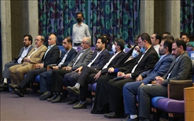 برگزیدگان اولین جشنواره ملی قالی فاخر ایران در اتاق بازرگانی اصفهان معرفی شدند.