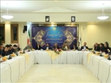 در نشستی خبری که شامگاه دوشنبه، 21 دیماه در اتاق بازرگانی اصفهان برگزار شد، روسا و مسئولان شماری از کمیسیون های اتاق، گزارشی از عملکرد سال جاری خود را ارائه کردند.