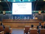 در همایش توسعه و بهبود صادرات خدمات استان اصفهان مطرح شد ،نسیه فروختن راه حل خالی شدن انبارهای فولاد و سیمان کشور است